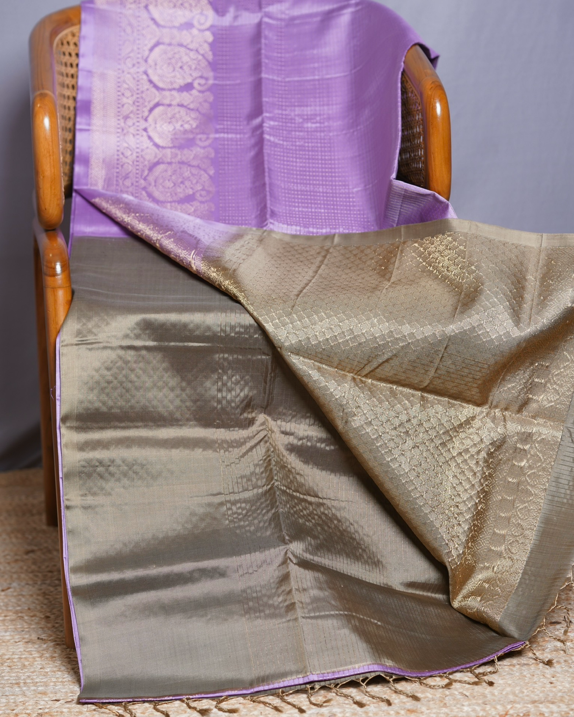 Lavender Kanchi Pattu with Mango Border