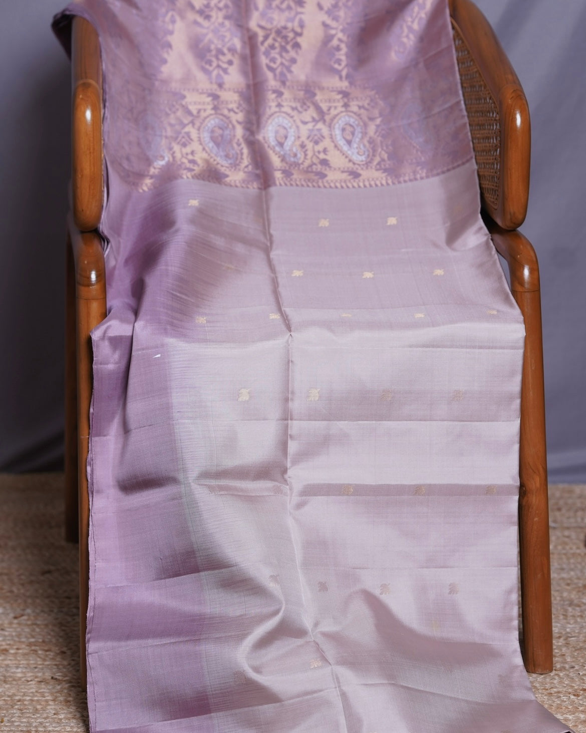 Off-white Kanchi Pattu with Lavender Mango Border
