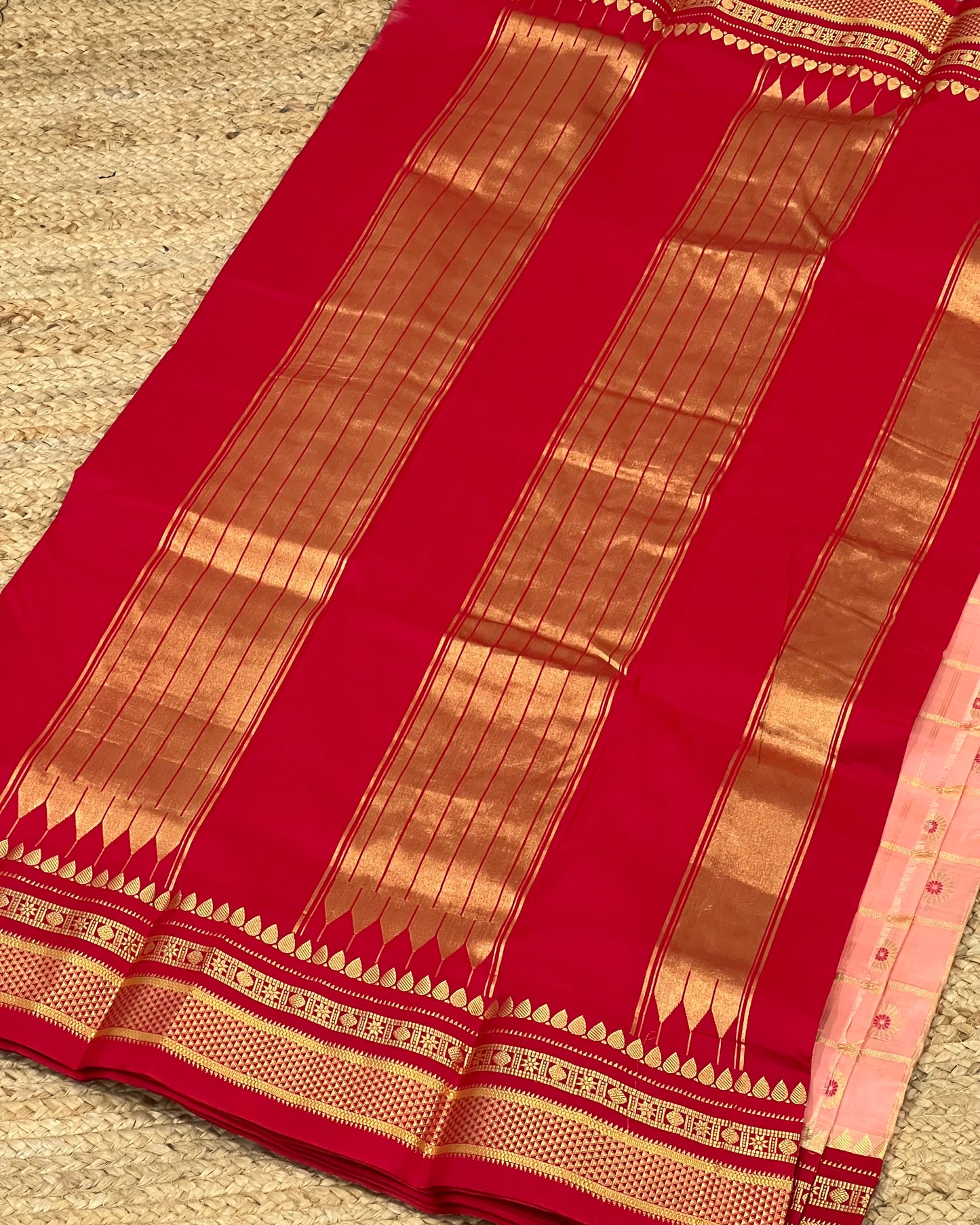 Narayanpet Pattu with checks & buti