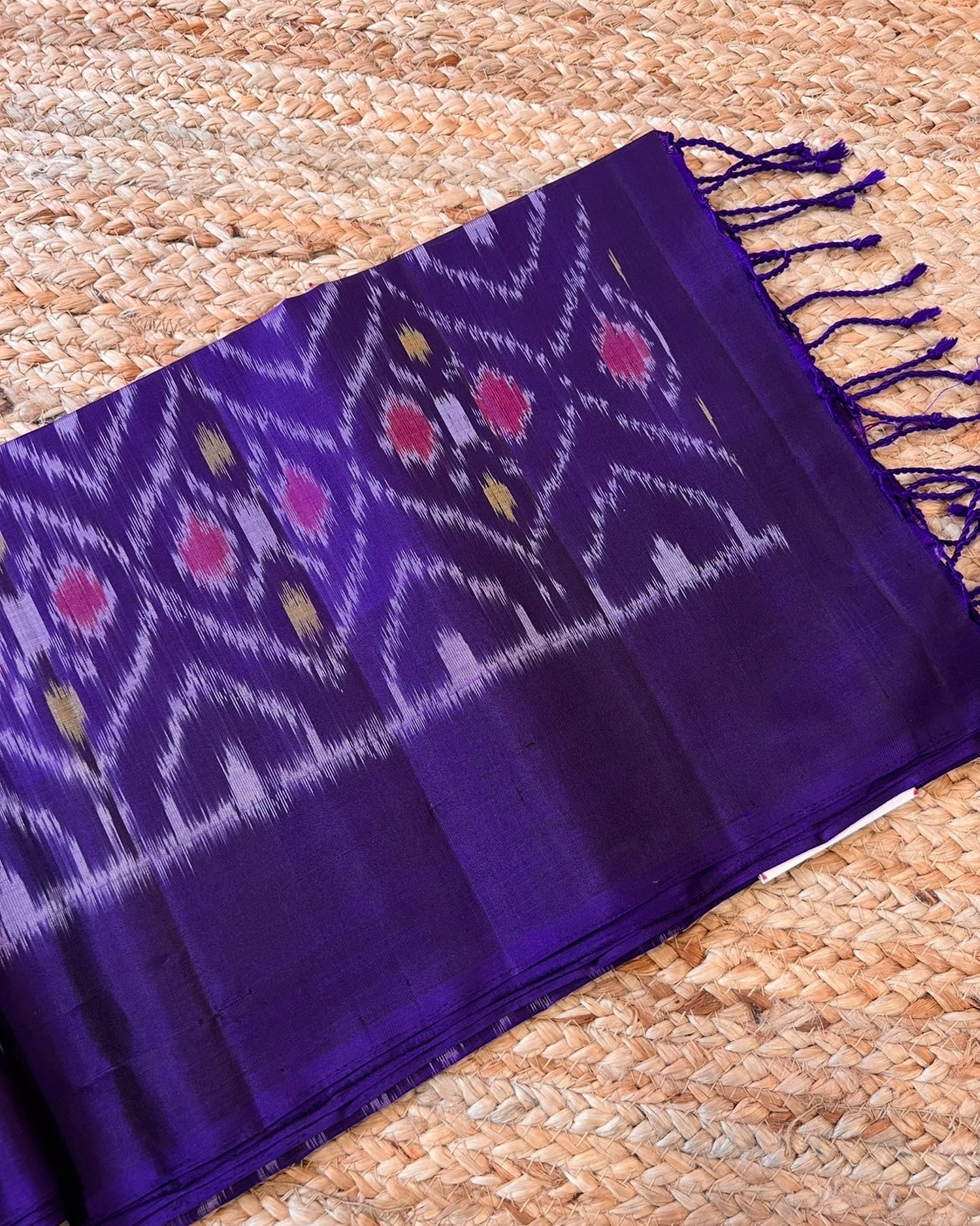 Ikkath Style Kanchi Pattu with Contrast Borders