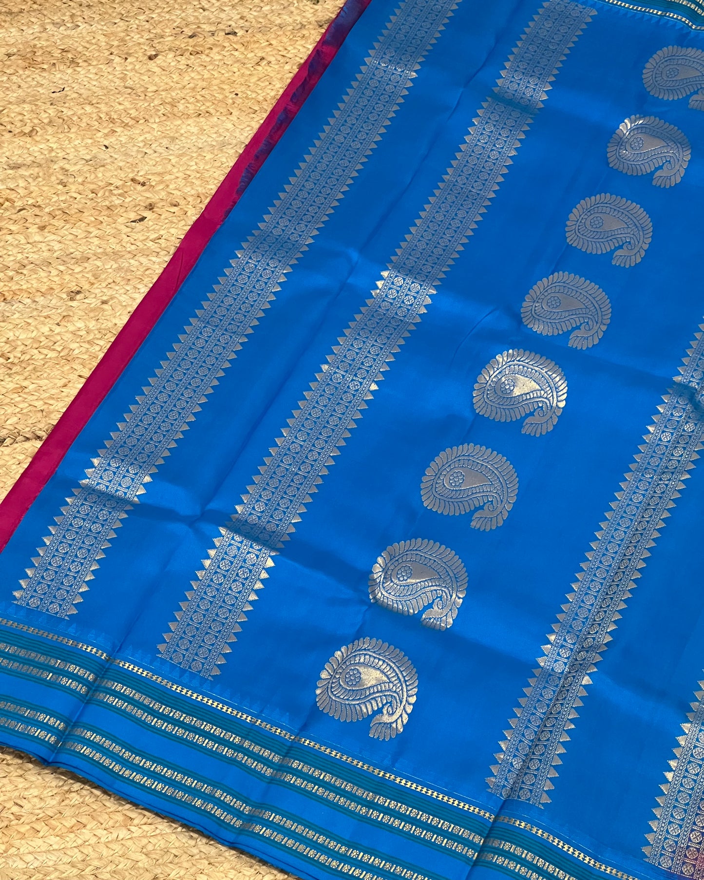 Narayanpet Pattu with butis