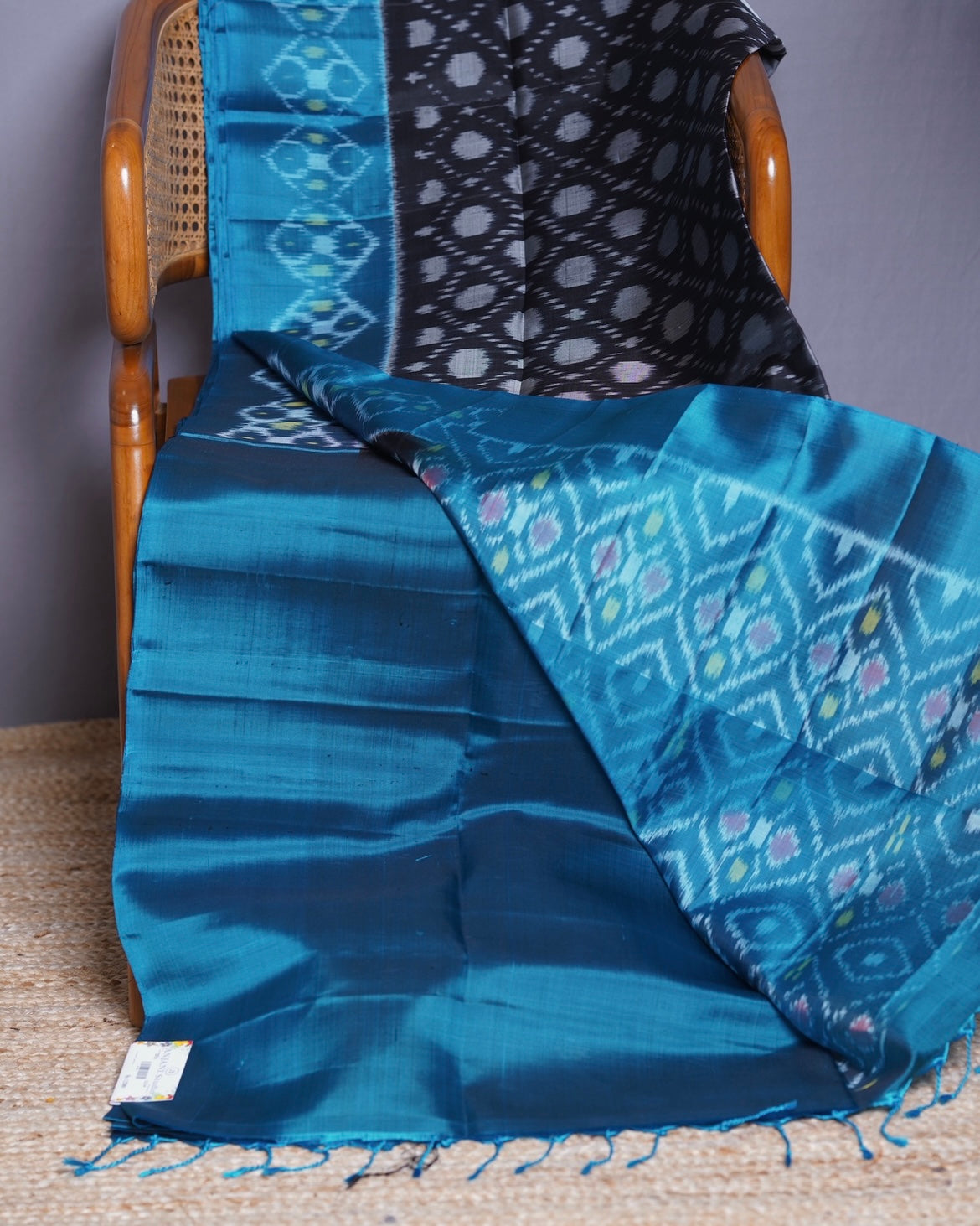Ikkath Style Kanchi Pattu with Contrast Borders