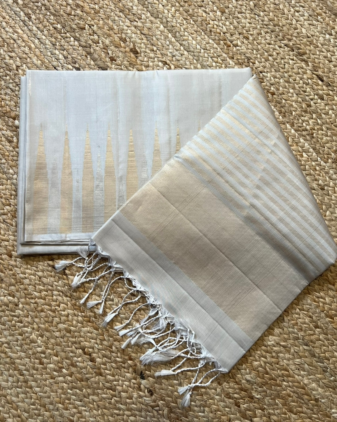 Off-White Kanchi Pattu with Temple Border