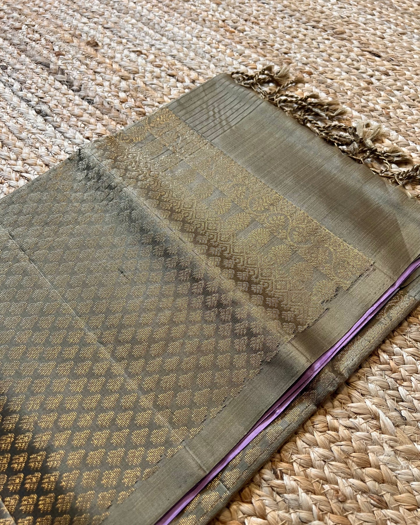 Lavender Kanchi Pattu with Mango Border