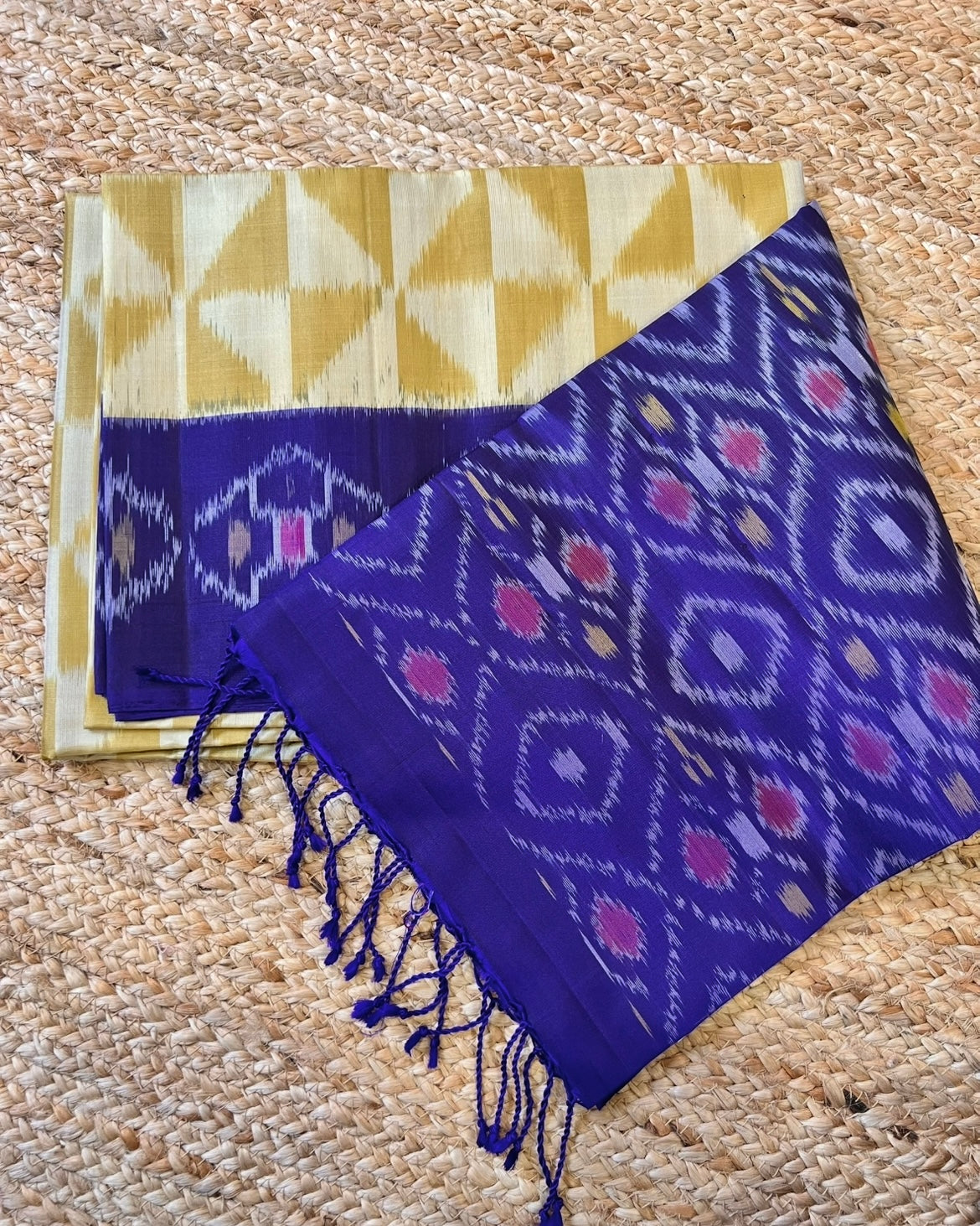 Ikkath Style Kanchi Pattu with Contrast Borders